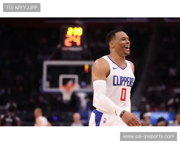 威少替补登场火力全开 高效斩获三双刷新联盟替补历史纪录 威少替补登场火力全开 高效斩获三双刷新联盟替补历史纪录